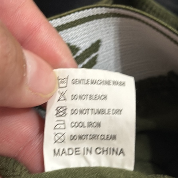 (L2) ESDY Men's Long Johns Thermal Underwear
Super Soft Fleece Lined, Size L - Picture 6 of 11